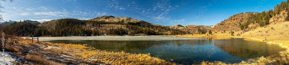 Wall mural sylvan lake thanksgiving 2020