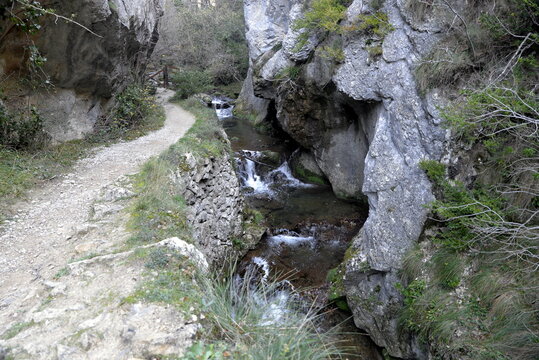 DESFILADERO DEL RIO PURON