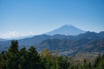 Fototapeta na wymiar 富士山, 雪, 山, 風景, 空, 自然, 森, 青, 雲, 頂点, 景色, 全景