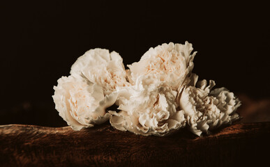 vintage white flowers