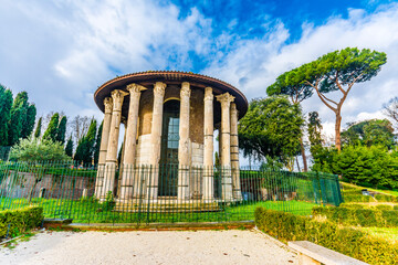 Fototapeta na wymiar The Hercules Temple, Rome