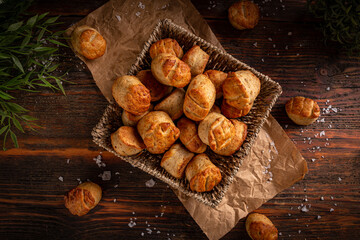 Small bread with pork crackling