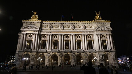 Fototapeta premium Beautiful landscapes and artworks of Paris