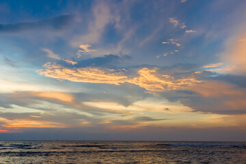 Obraz premium Sunset on the Indian ocean Sri Lanka Hikkaduwa
