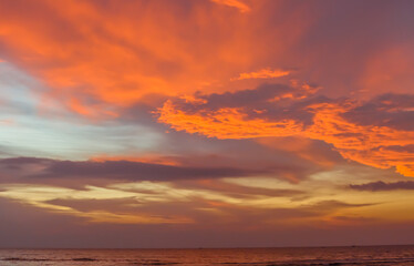 Fototapeta premium Sunset on the Indian ocean Sri Lanka Hikkaduwa