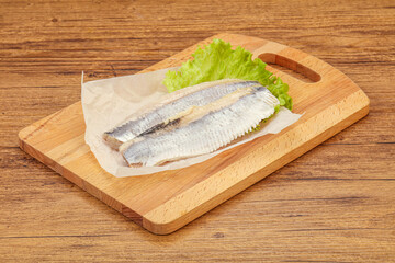 Herring fillet with salad leaves