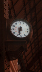 Naklejka premium Train Station Clock in Valencia