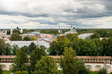 Fototapeta na wymiar View from the belfry of the Spaso-Preobrazhensky monastery to the city of Yaroslavl. Gold ring. Russia