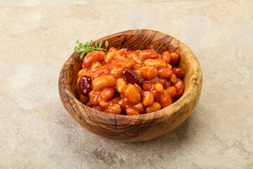 Baked kidney in tomato sauce