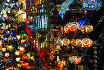 Naklejka premium lamps in the market
