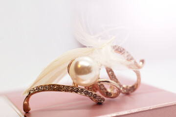 Beautiful pearl brooch, delicate decoration