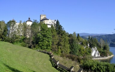Zamek Pieniny w Niedzicy nad Jeziorem Czorsztyńskim © Albin Marciniak