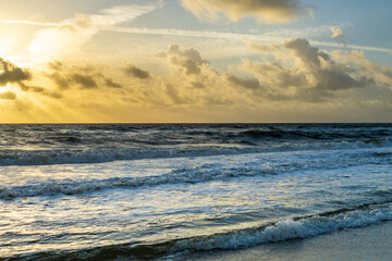 Fototapeta na wymiar Sunrise over the Atlantic Ocean