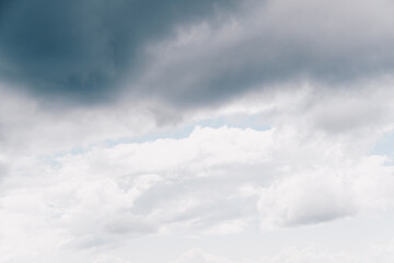 Obraz premium Soft cloud texture on blue sky background