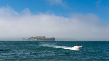 Alcatraz im Nebel