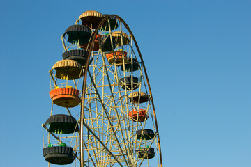 ferris wheel in city park