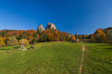 Fototapeta na wymiar Tustan, rocks and fortress in Carpathian mountains