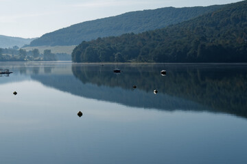Jezioro Myczkowieckie na zaporze © Miroslaw