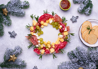 Appetizers in shape of Christmas wreath
