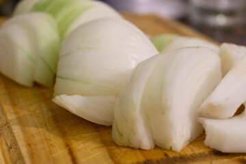 sliced onion on a chopping board