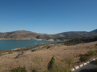 Vistas desde el Castillo de Zahara de la Sierra, en Cádiz, Andalucía, España