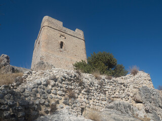Fototapeta na wymiar Castillo de Zahara de la Sierra, en Cádiz, Andalucía, España