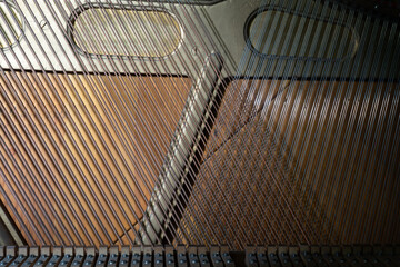 Details von Saiten eines Klaviers