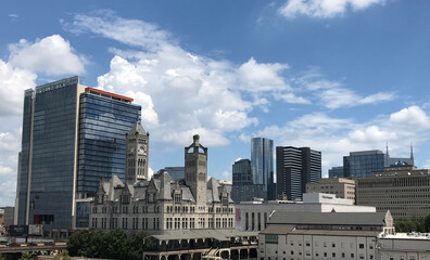 Fototapeta premium Cityscape of Nashville, Tennessee in July