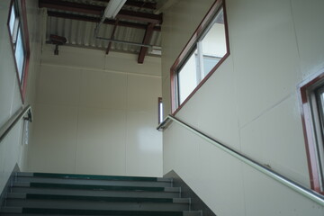 Fototapeta premium 駅の階段