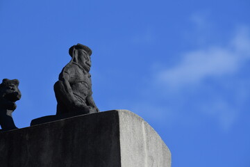 The shamanistic figure of a goblin, dragon, pig, monkey, etc. installed on the roof to prevent...