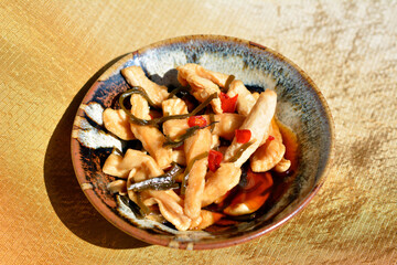家庭菜園の収穫大根で作った、はりはり漬け。割干し大根。漬物。家庭料理。手作り。食べ物イメージ素材