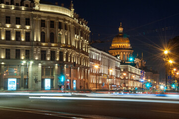 Fototapeta na wymiar view of the night city