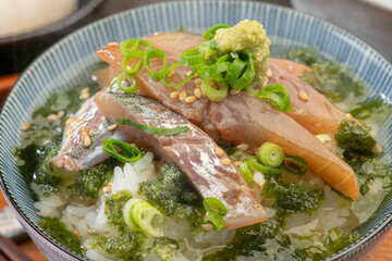 りゅうきゅう丼