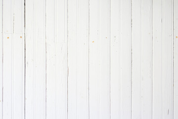 Obraz premium old white wooden boards in vertical position. for invitation or letter background. valentine's day dedication