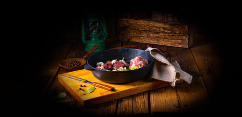 Raw East Frisian Snirtje roast with spices.