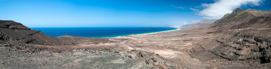 Fototapeta na wymiar Canary island volcanic beach