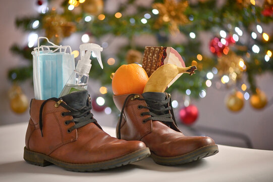 St. Nicholas Eve {December 5th}: Put Your Shoes Out!-saigonsouth.com.vn