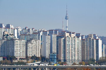 apartment along the Han River in Seoul.