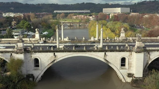 Ponte Flaminio, detto viadotto di Corso Francia. Roma
Ripresa aerea con drone