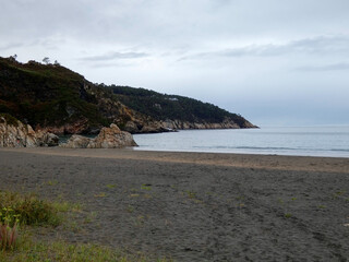 Fototapeta na wymiar Playa de Otur,situada en el concejo asturiano de Valdés.Forma parte de la Costa Occidental de Asturias y está enmarcada en el Paisaje Protegido de la Costa Occidental de Asturias.