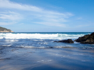 Playa de Otur,situada en el concejo asturiano de Valdés.Forma parte de la Costa Occidental de Asturias y está enmarcada en el Paisaje Protegido de la Costa Occidental de Asturias.