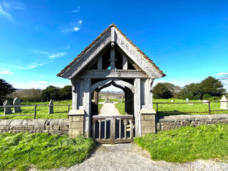 Cemetery lynch gate designed by Robert 'Mouseman' Thompson, Greenhow, Pateley Bridge, UK