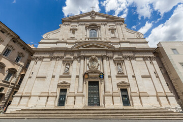Fototapeta na wymiar Facade view of the Church of the Gesù in Roma, Italy