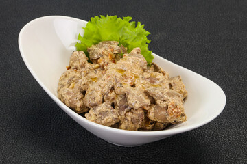 Chicken liver with cream and dry tomatoes