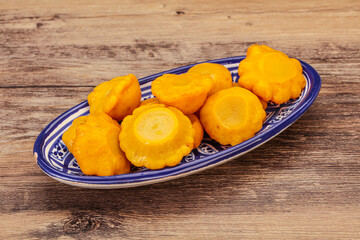 Marinated yellow patisson in the bowl