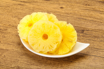 Sweet pineapple rings in the bowl