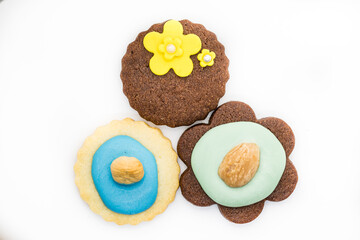 colored artisan cookies with different shapes