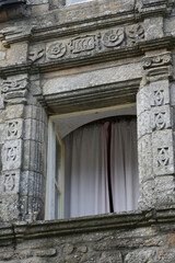 Obraz premium renaisssance stone house in rochefort-en-terre in brittany (france)