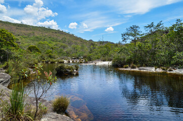 Fototapeta na wymiar Beautiful region in the interior of Brazil close to the city of Diamantina in the state of Minas Gerais. This region has many rivers, waterfalls and mountains.