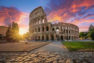 Velours gordijnen Colosseum Colosseum in Rome met ochtendzon